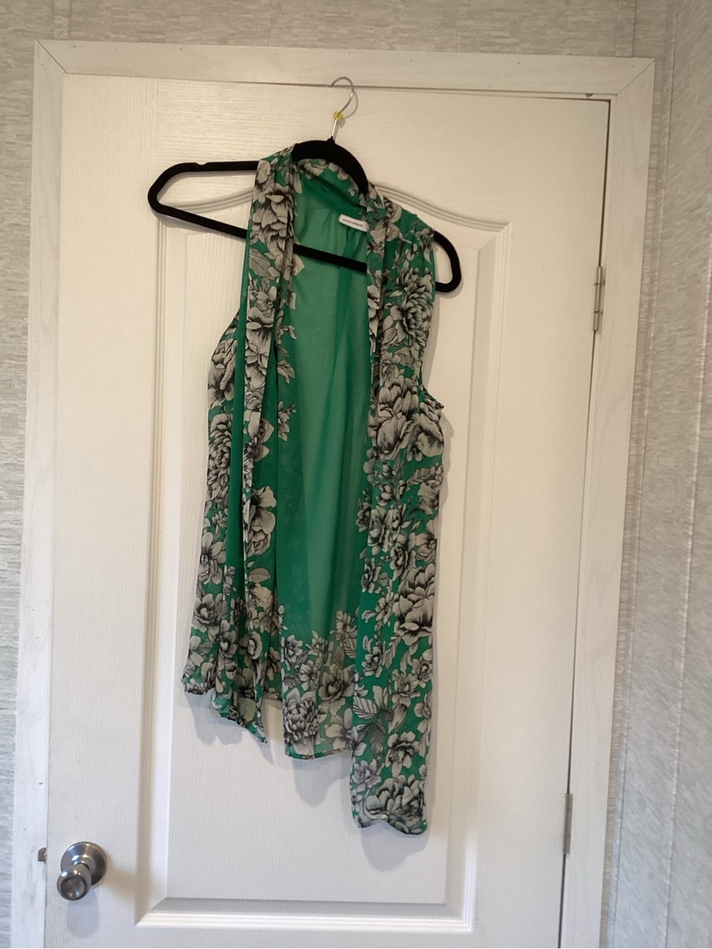 Susan Graver Green Floral Sleeveless Open Front Cardigan 1X EUC